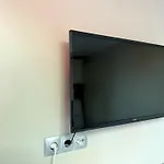 Newly Renovated Apartment *