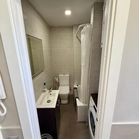 Newly Renovated Apartament *